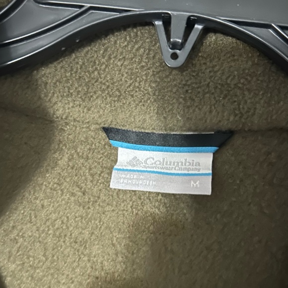 Columbia 1/4 Zip Pullover - Picture 4 of 5